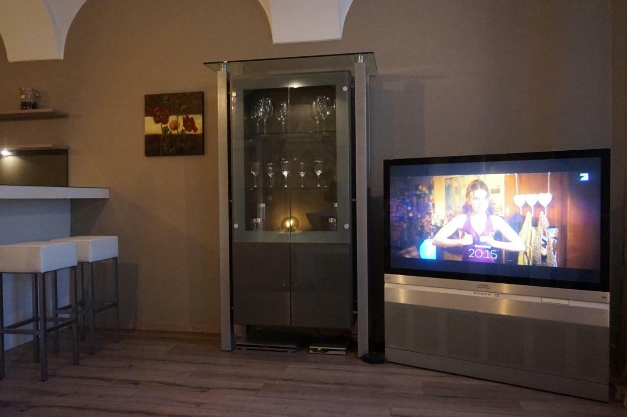 Gaestehaus Familie Loeffler - Ferienwohnung Am Stadtplatz In Литшау Екстериор снимка
